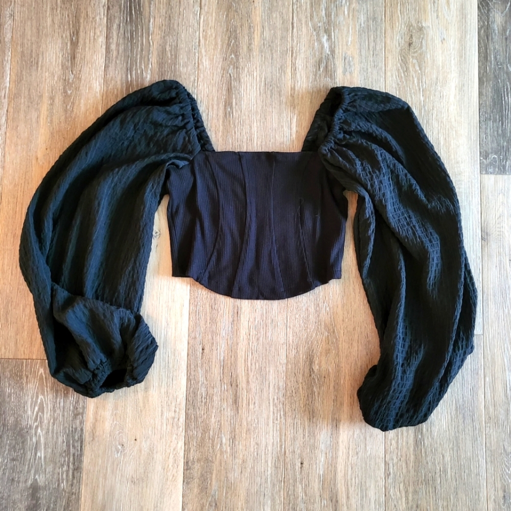 UO Claudia Blouse in Black